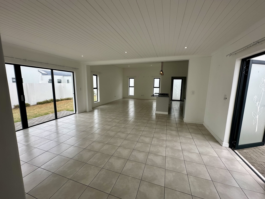 3 Bedroom Property for Sale in Laaiplek Western Cape